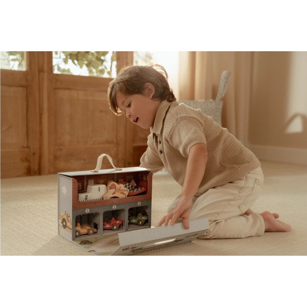 CAJA DE JUEGO CON PISTA