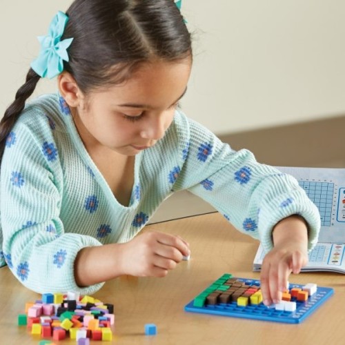 STEM EXPLORERS PIXEL ART CHALL